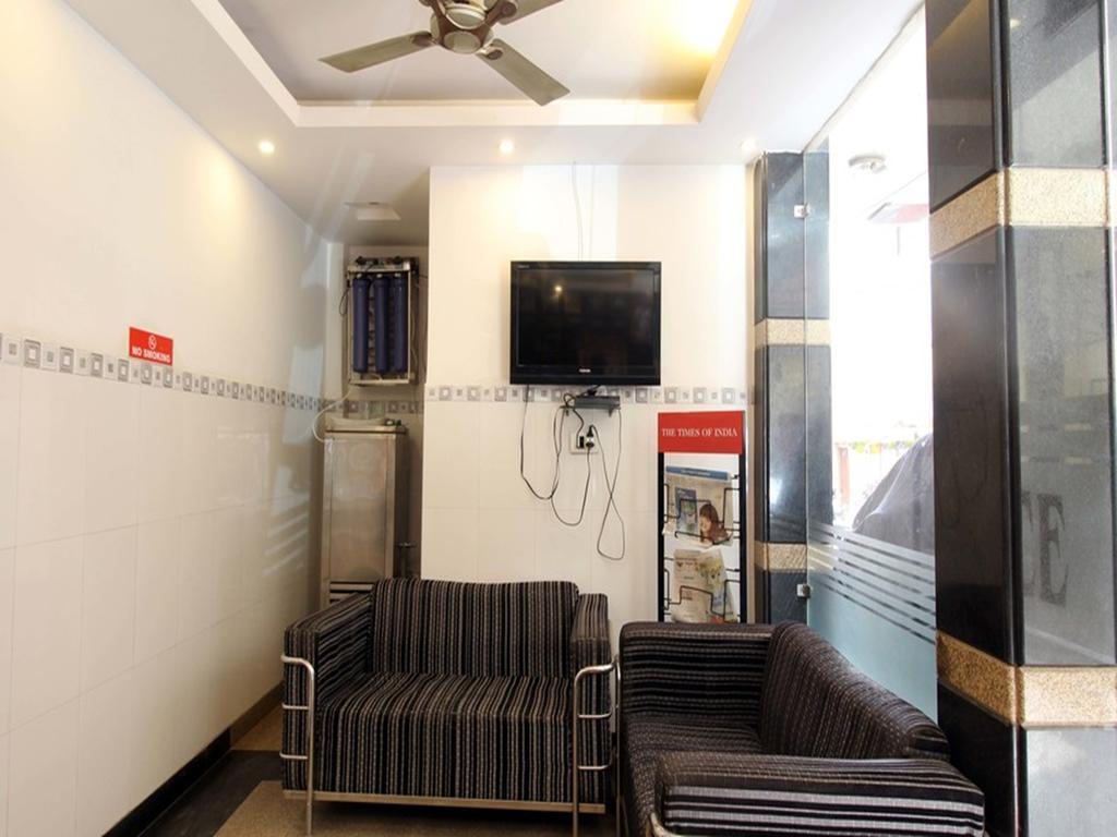 Adb Rooms Hotel Chander Palace New Delhi Bagian luar foto