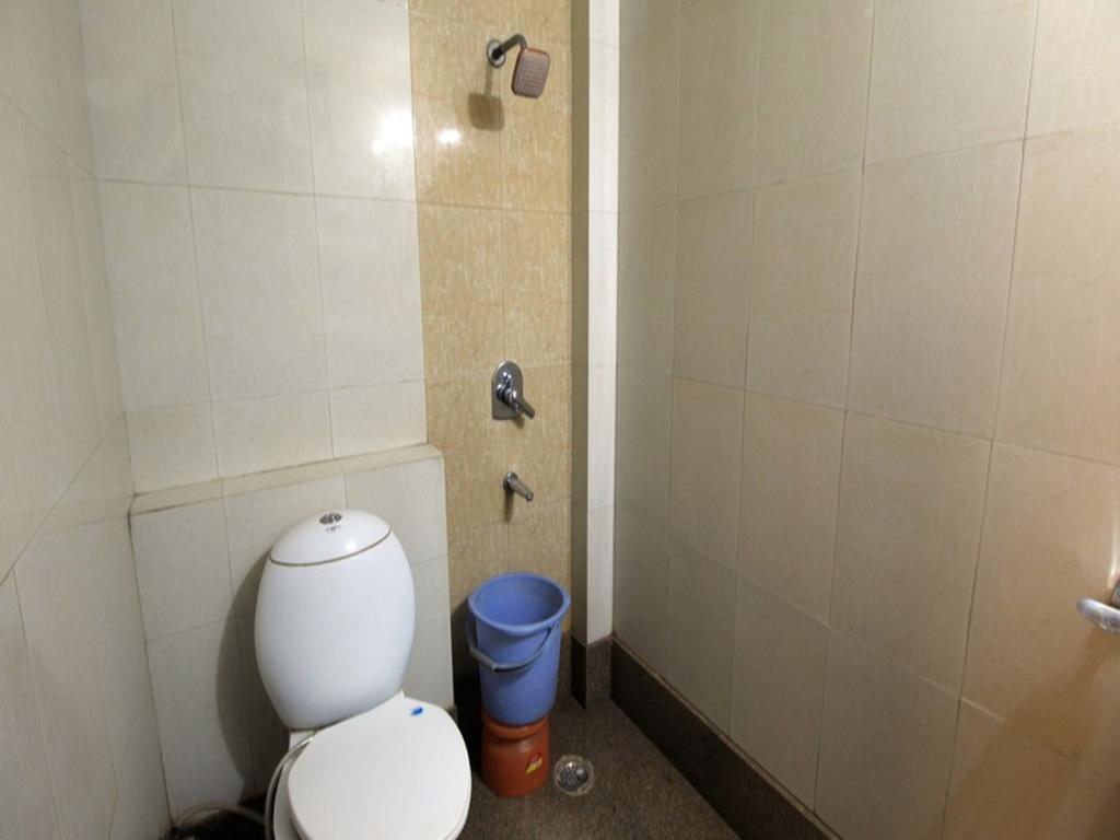 Adb Rooms Hotel Chander Palace New Delhi Bagian luar foto